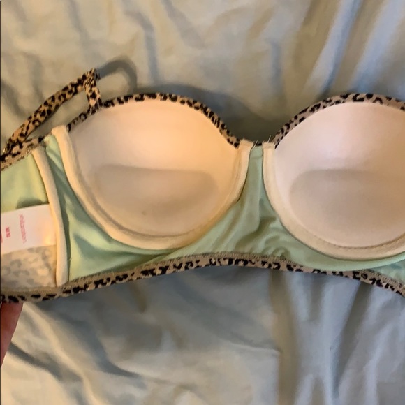 Cheetah print bikini top - Picture 3 of 4